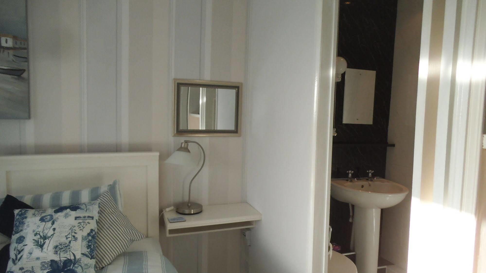 Chyheira Bed & Breakfast Ruan Minor Luaran gambar